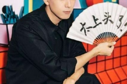 娱乐吃瓜君李现,从“短顶”到人气飙升,娱乐圈的“吃瓜”传奇